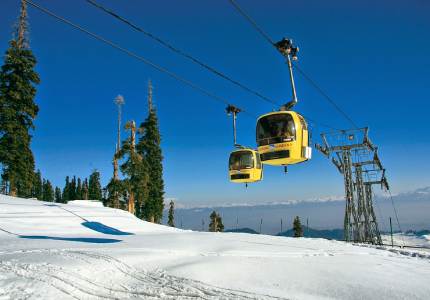 Sacred Hills of Kashmir: Vaishno Devi with Srinagar Tour