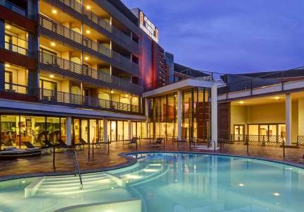 Hotel Booking